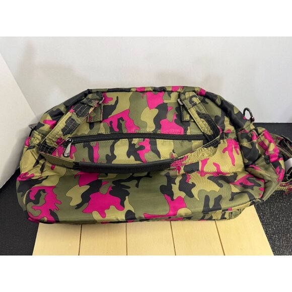 LUG Jumper Carry-All Tote NWT - Camo Orchid - Picture 3 of 4
